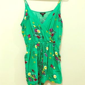 💚Flirty Floral Romper💚